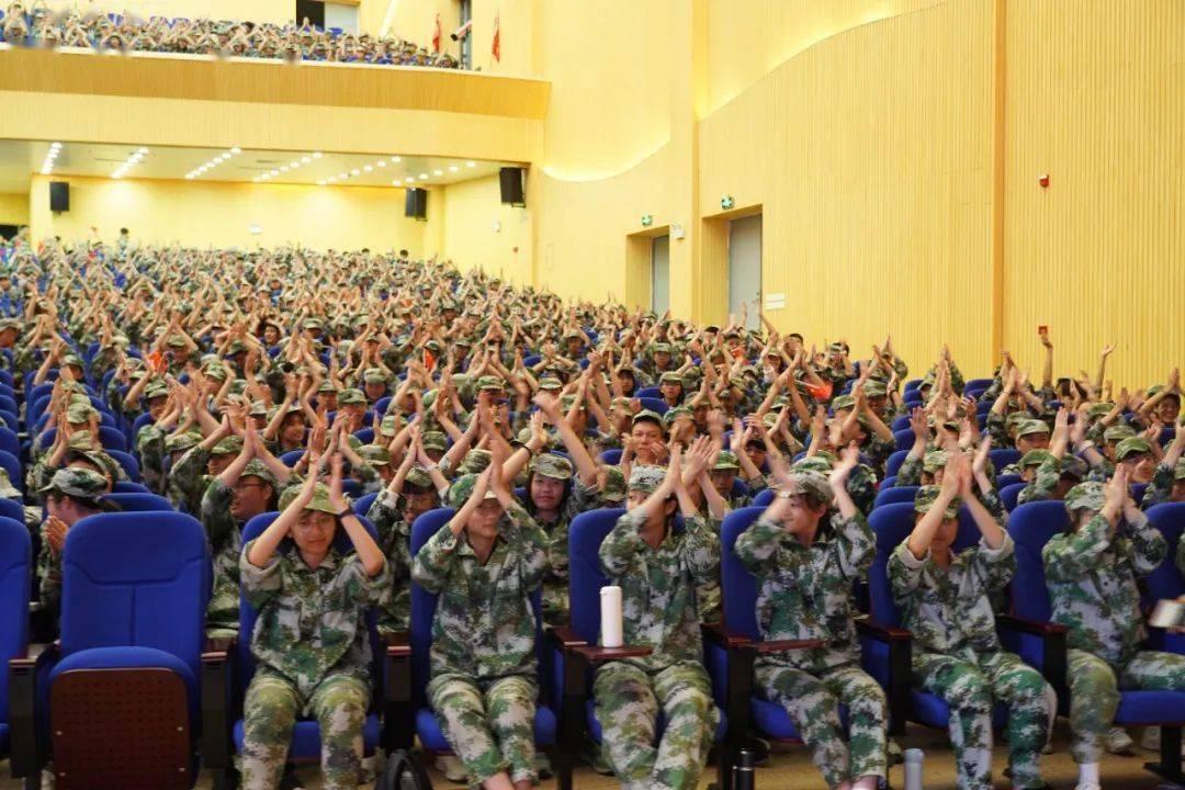 智能问答平台-全球最智慧的中国最高树上发现50余种高等植物,这项发现会带来哪些影响?机器人交流网站